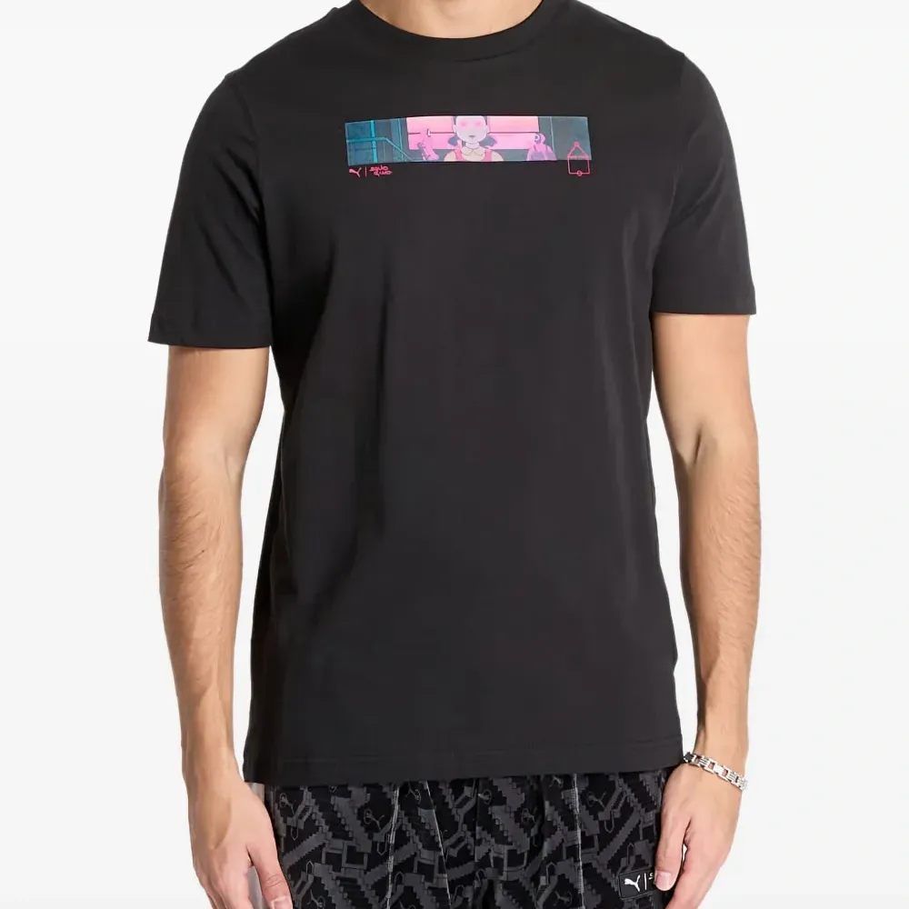 Футболка с круглым вырезом