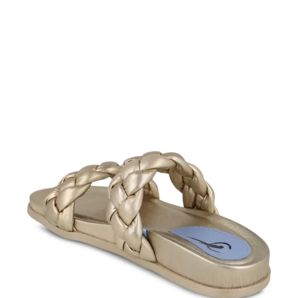 Шлепанцы с плетеными ремешками