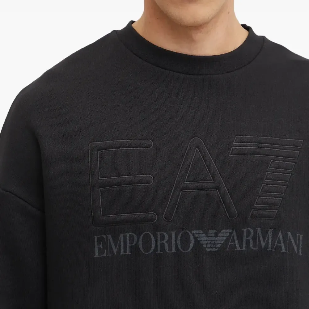 Свитшот с тиснёным логотипом