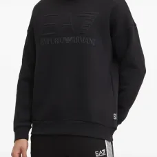 Свитшот с тиснёным логотипом