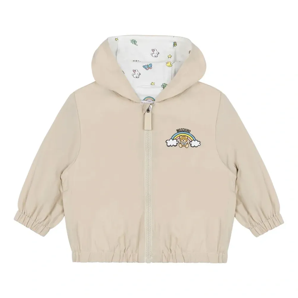 Куртка с капюшоном и логотипом