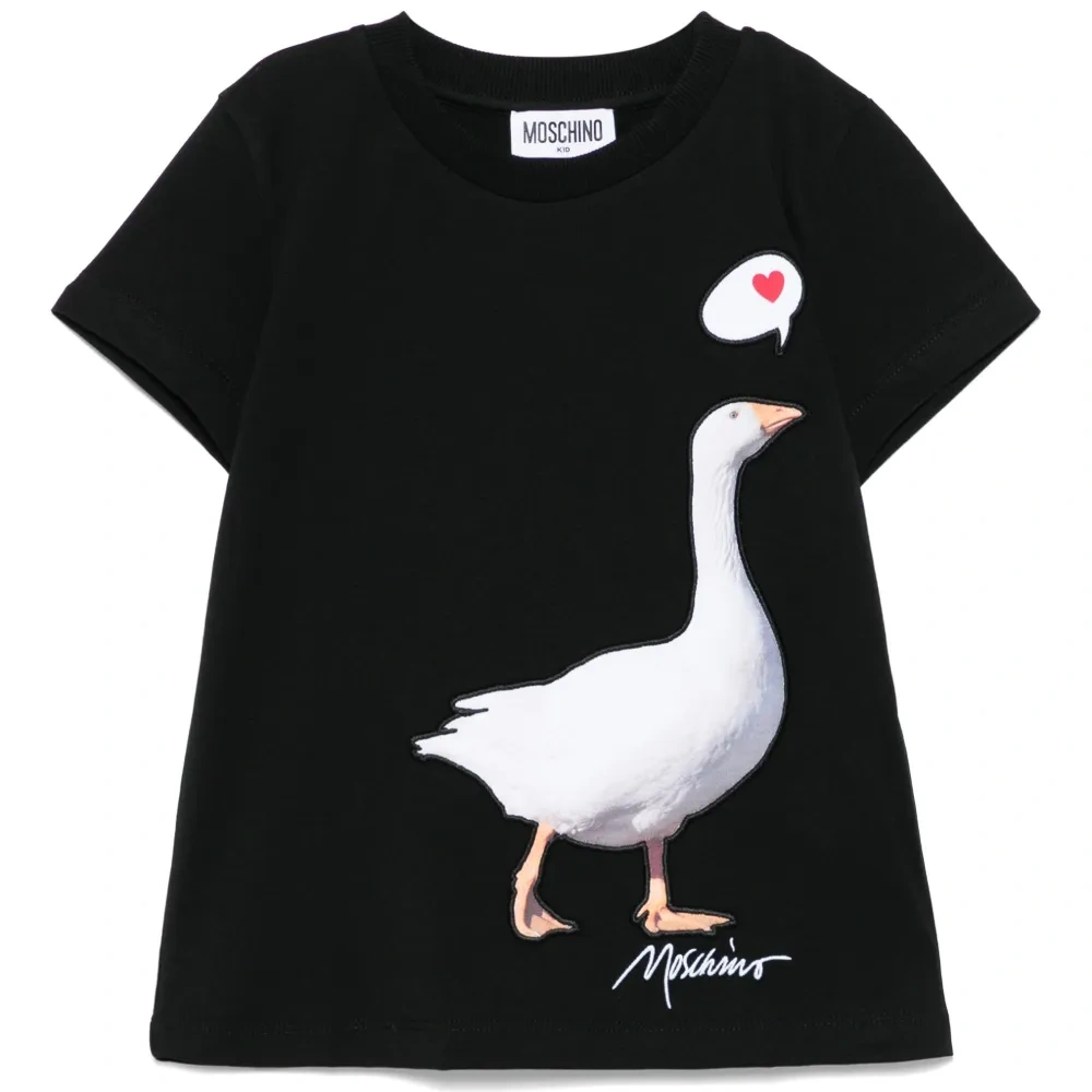 Футболка с вышивкой