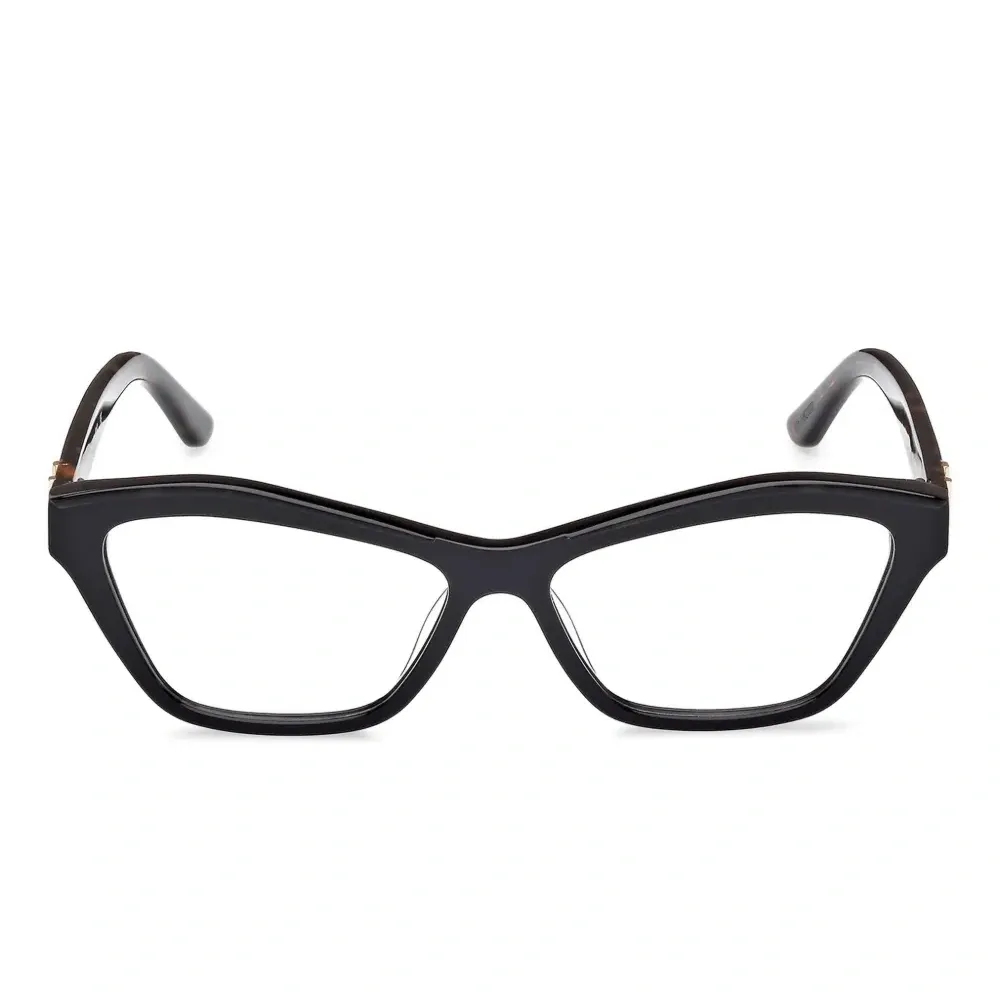 Очки в геометричной оправе