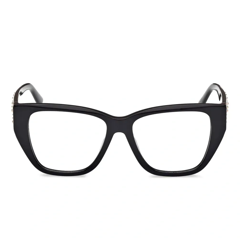 Очки в геометричной оправе