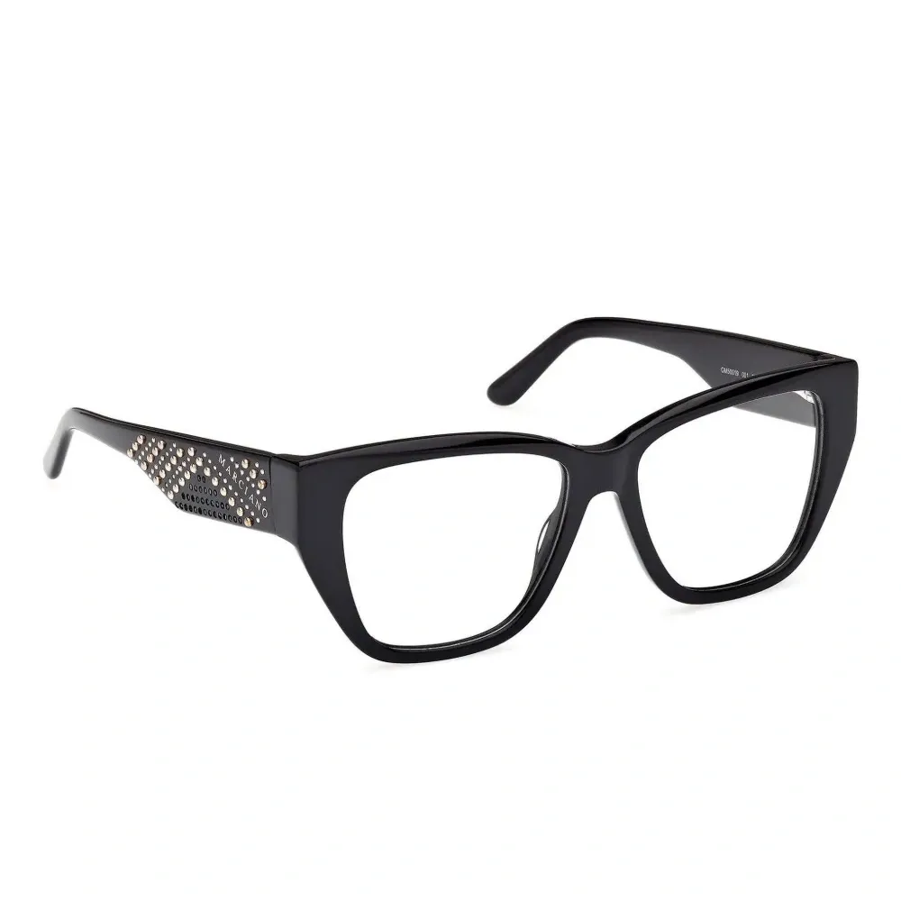 Очки в геометричной оправе