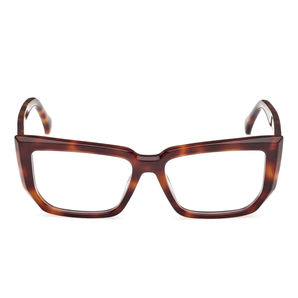 Очки в геометричной оправе