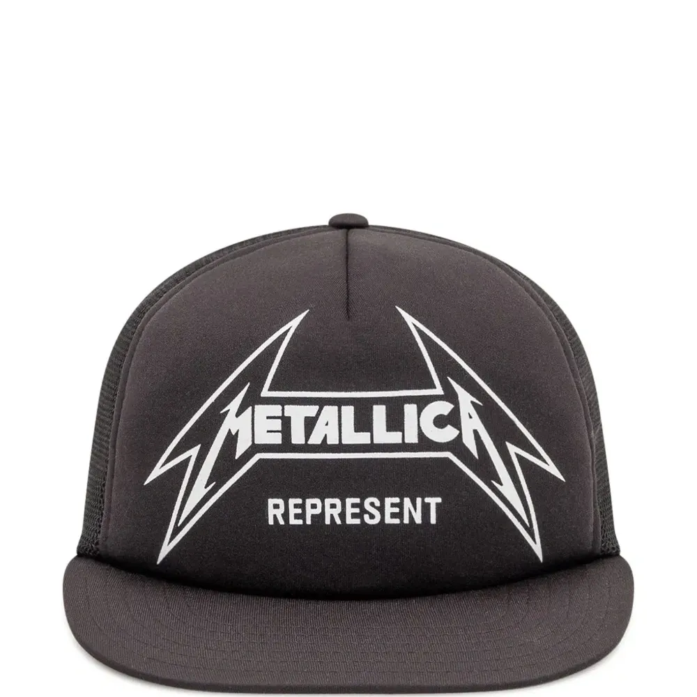 кепка Metallica