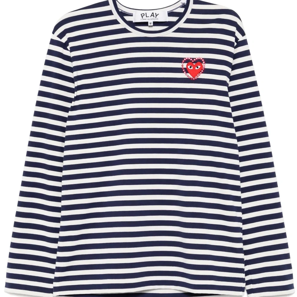 Полосатая футболка