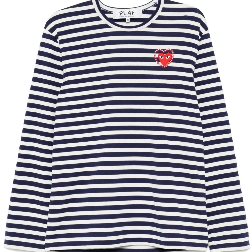 Полосатая футболка