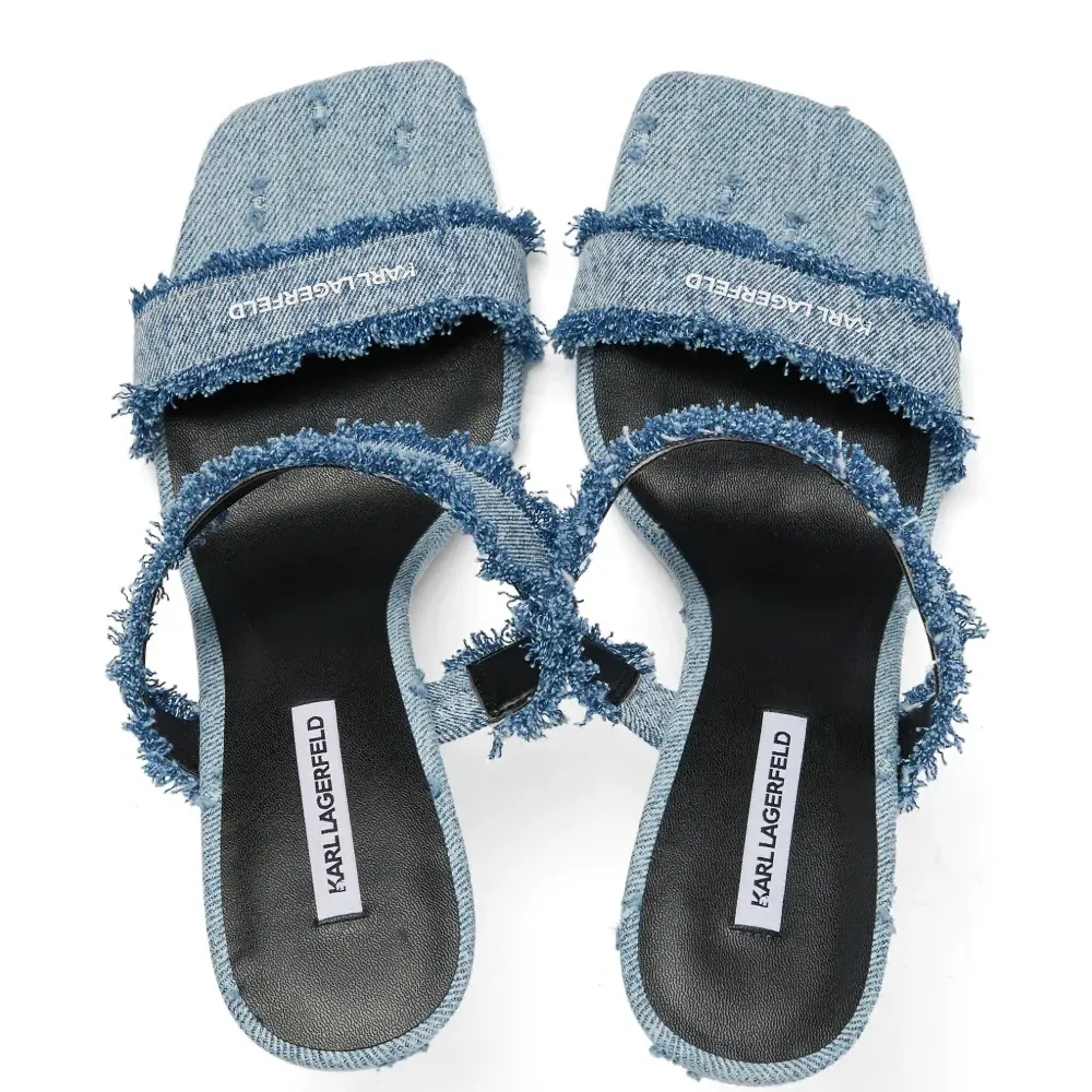 Босоножки Waverly на танкетке