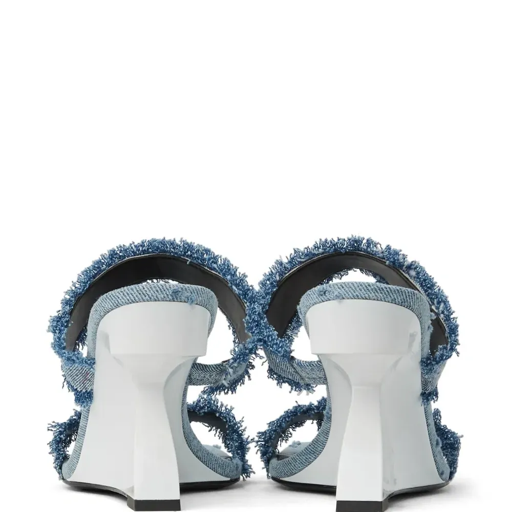 Босоножки Waverly на танкетке