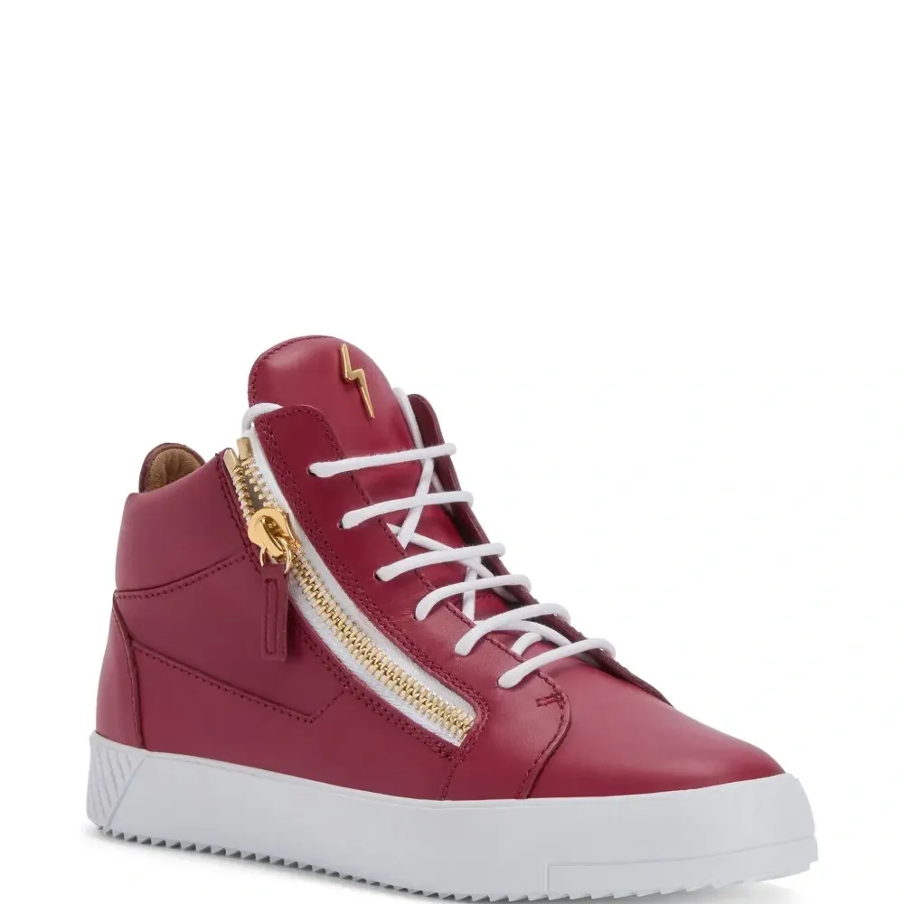 Кроссовки Kriss