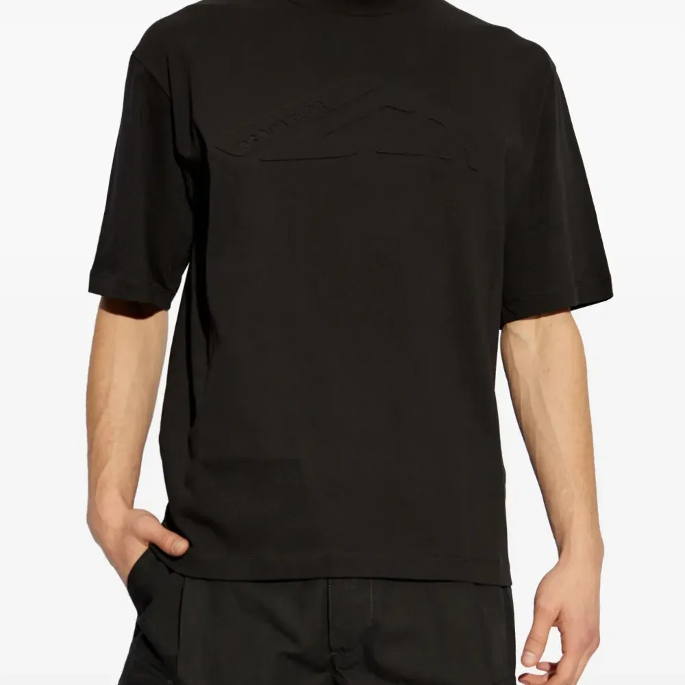 Футболка с короткими рукавами