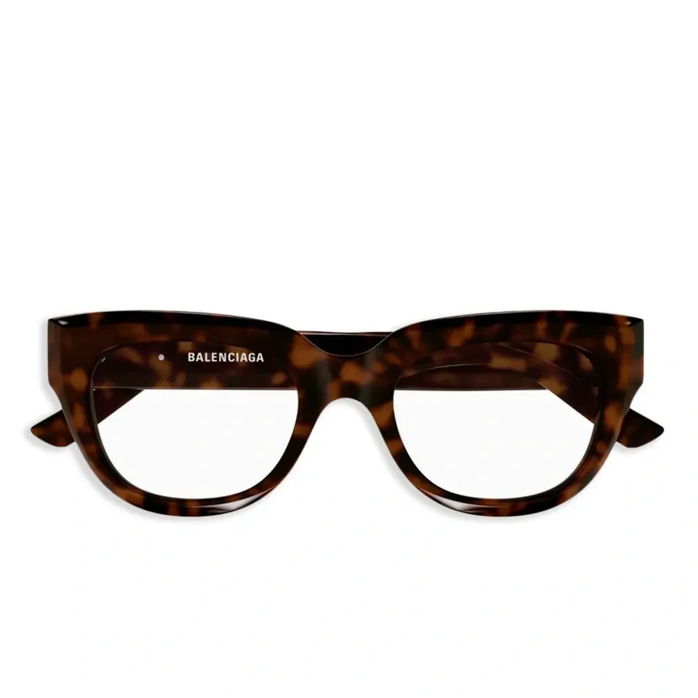 Очки в круглой оправе