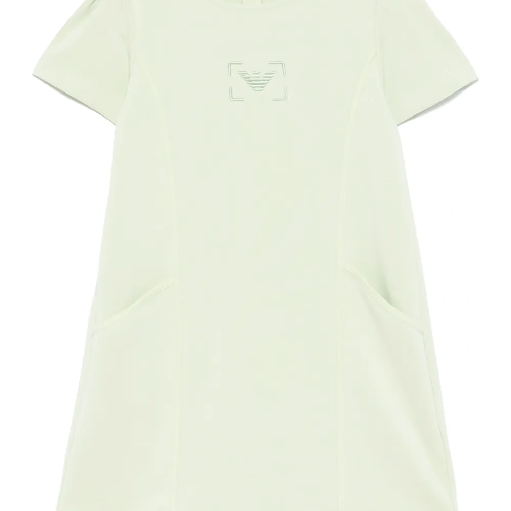 Платье с вышитым логотипом