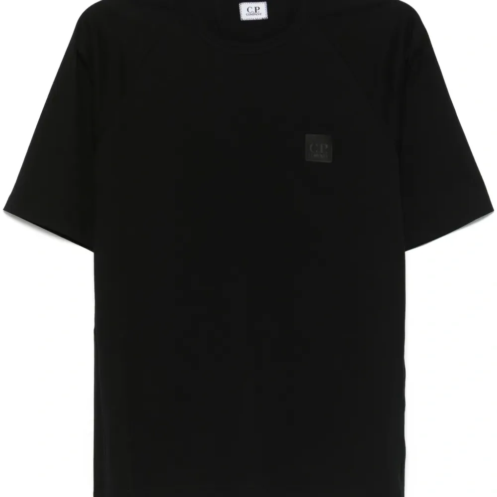 Футболка с логотипом