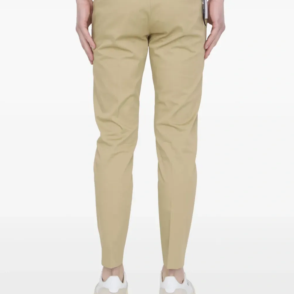 Брюки с карманами