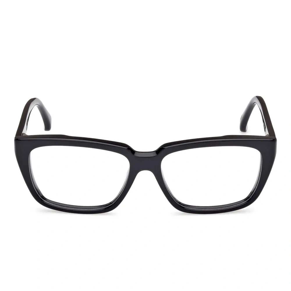 Очки в квадратной оправе