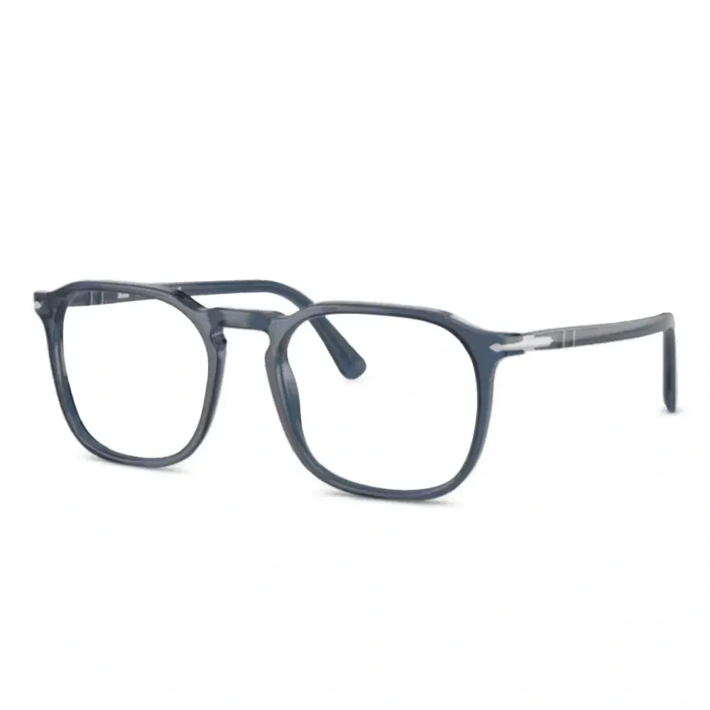 Очки в квадратной оправе