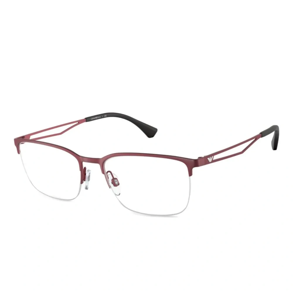 Очки в прямоугольной оправе