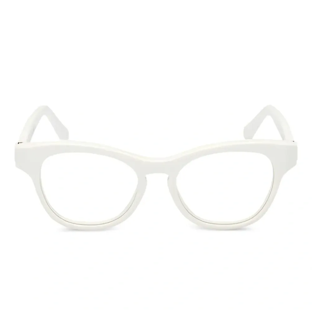 Очки в геометричной оправе