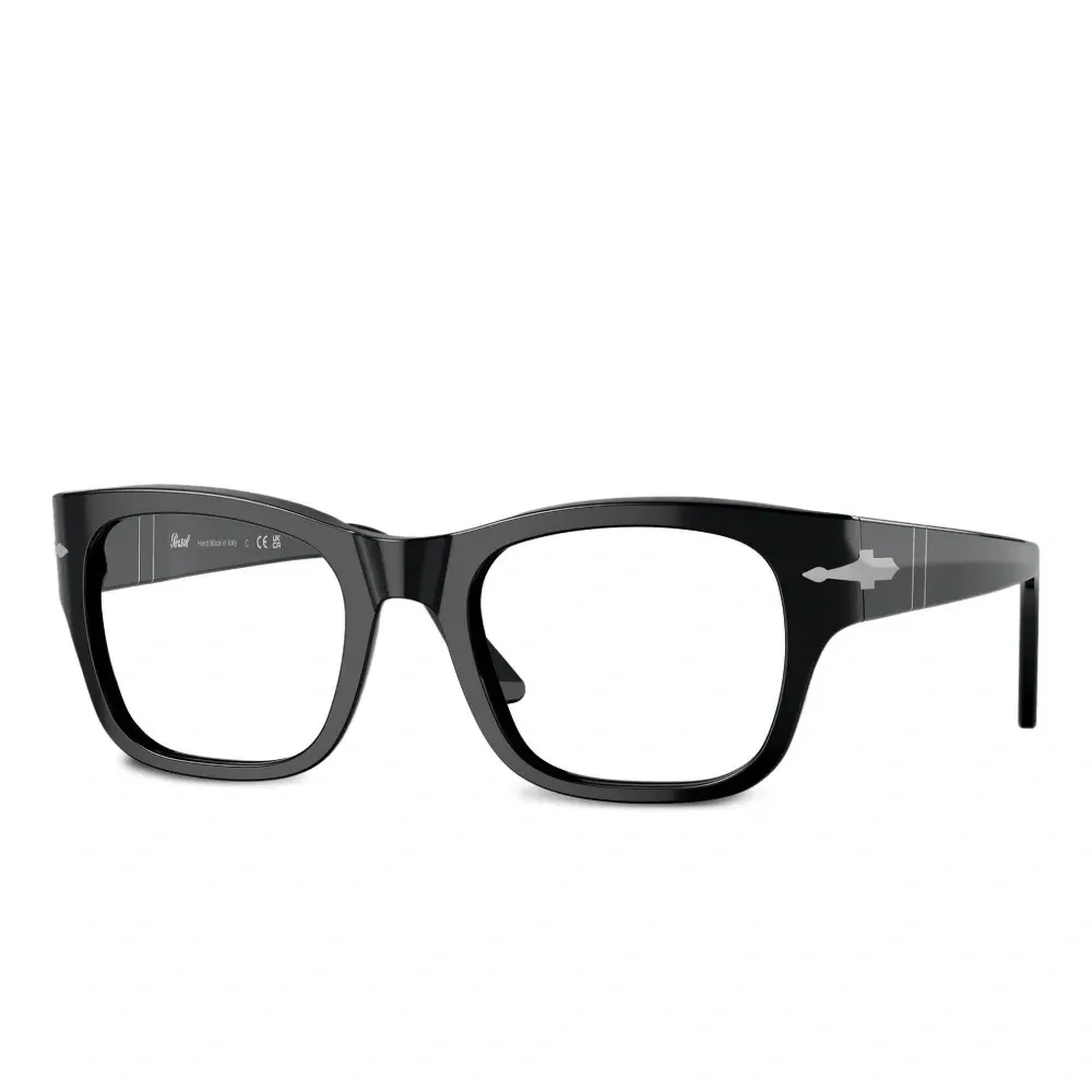 Очки в квадратной оправе