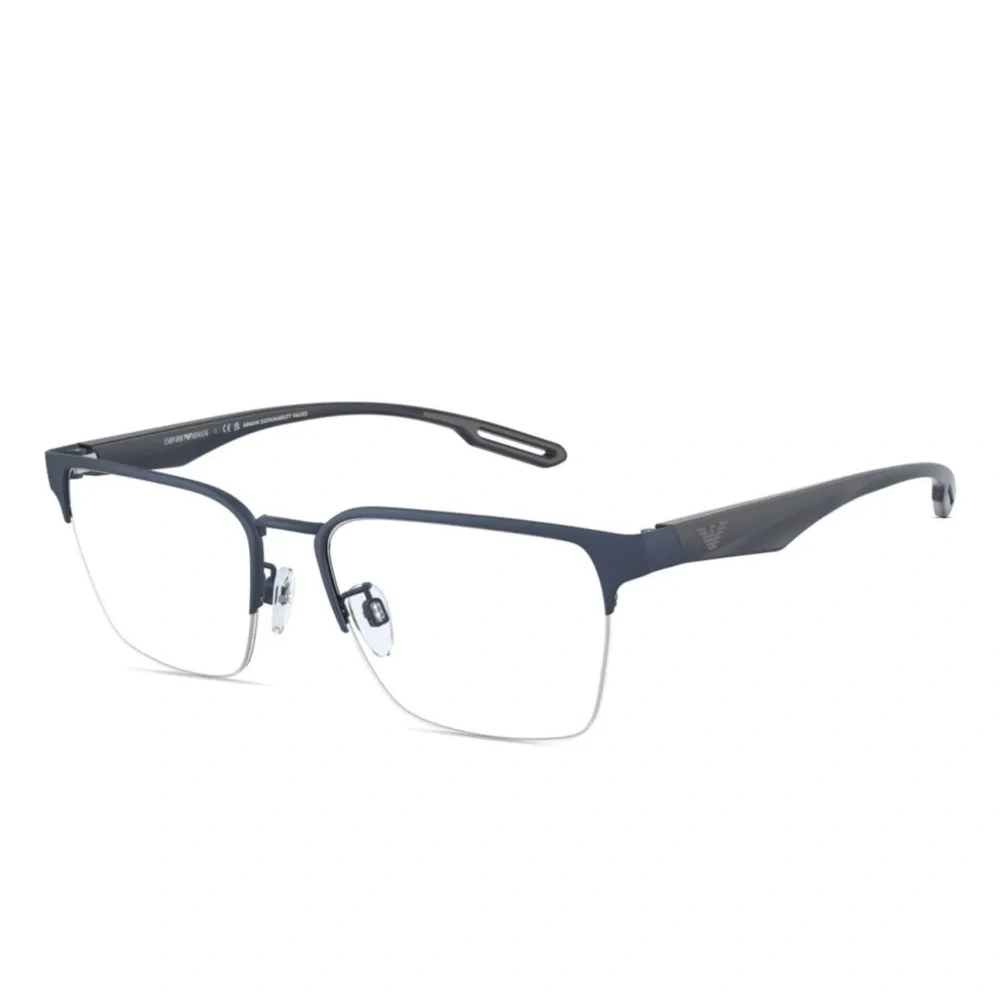 Очки в квадратной оправе