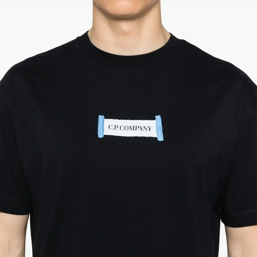 Футболка с логотипом