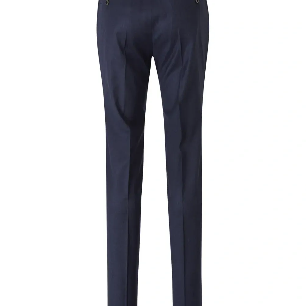 Узкие брюки