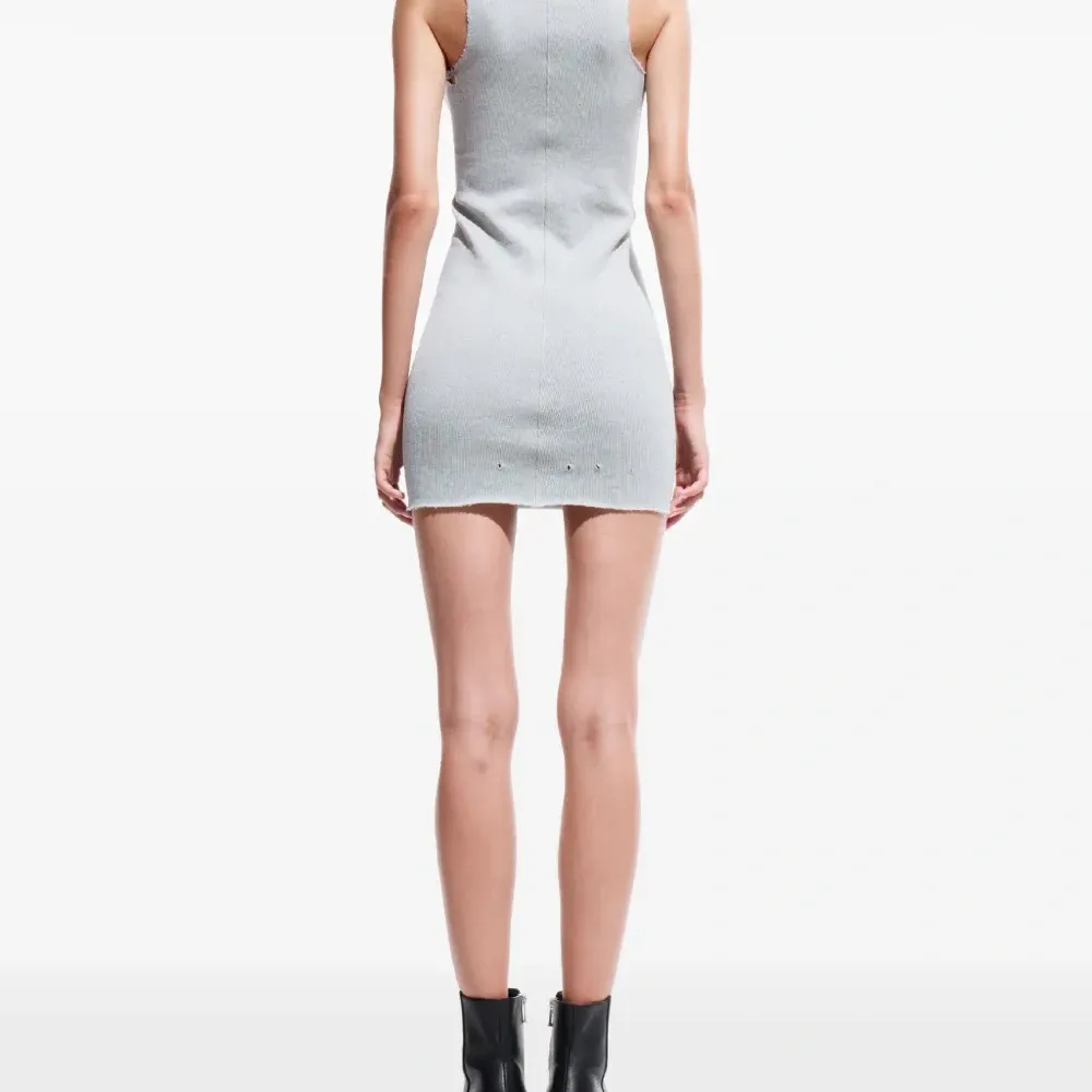 Платье мини в рубчик