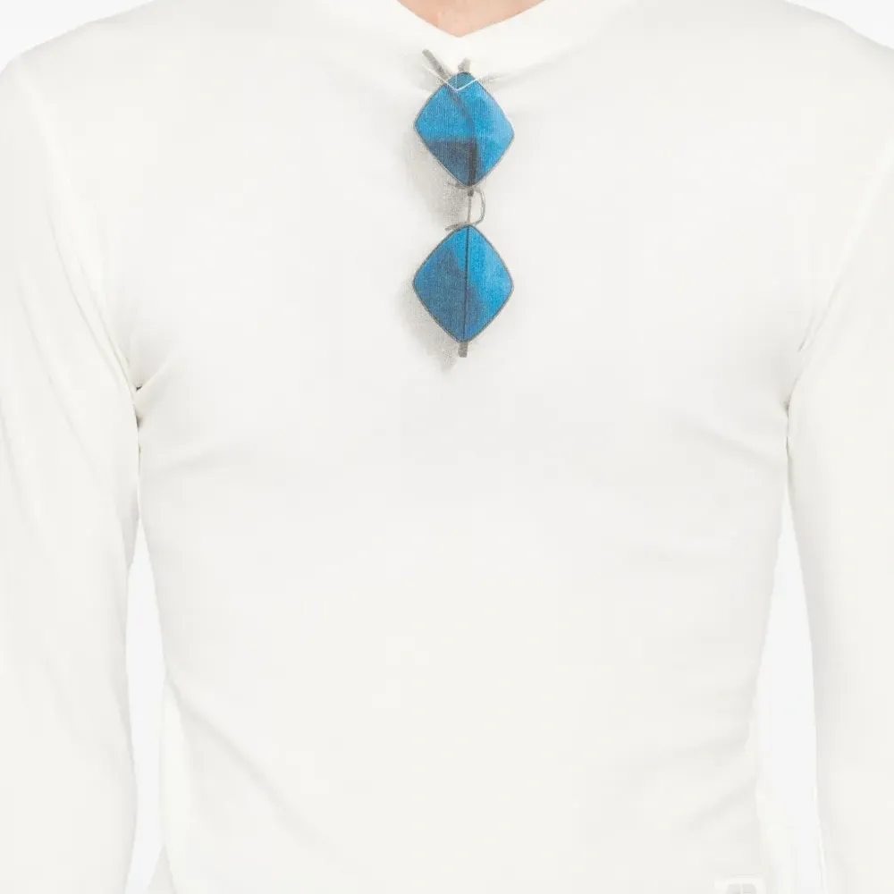 Футболка с графичным принтом