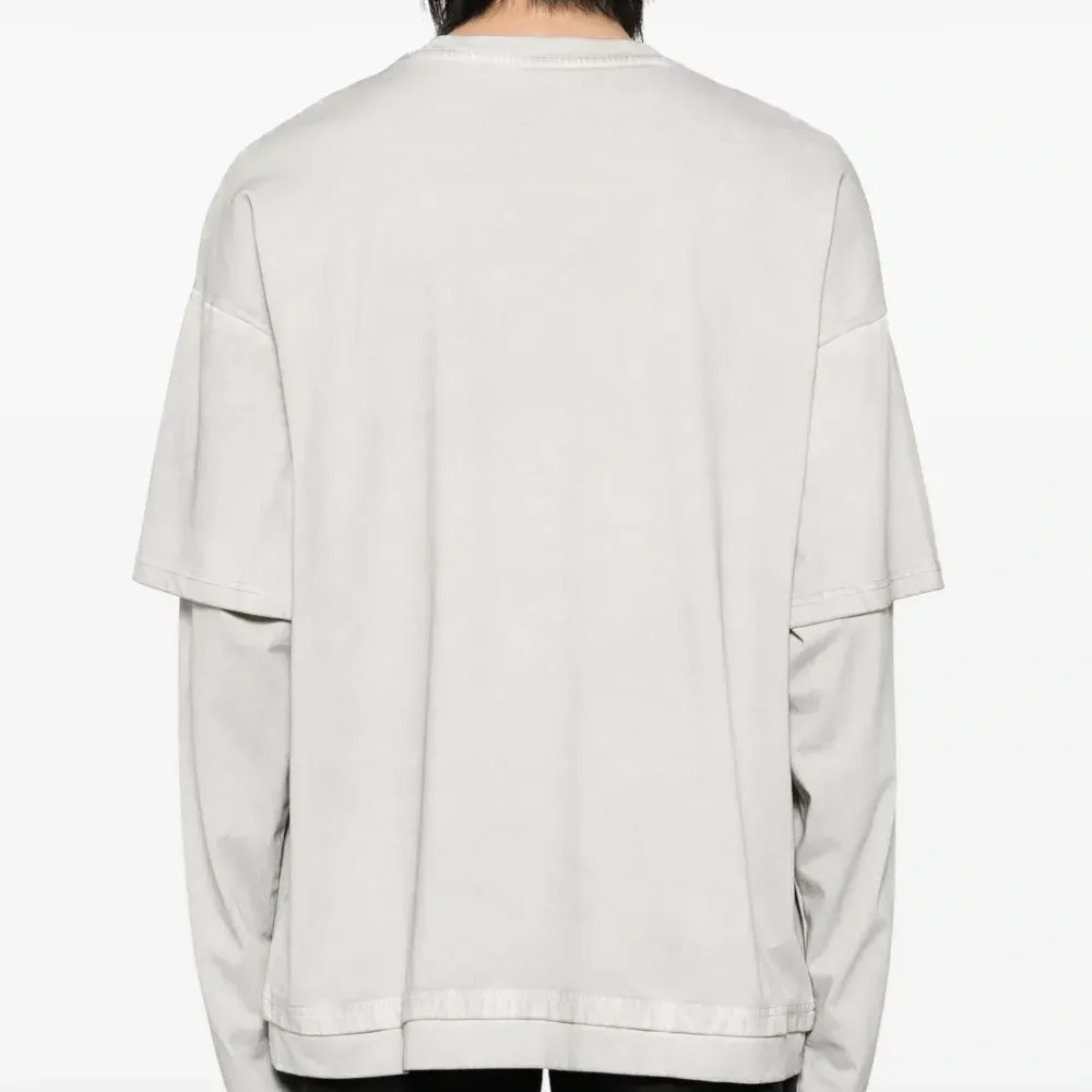 Футболка с графичным принтом