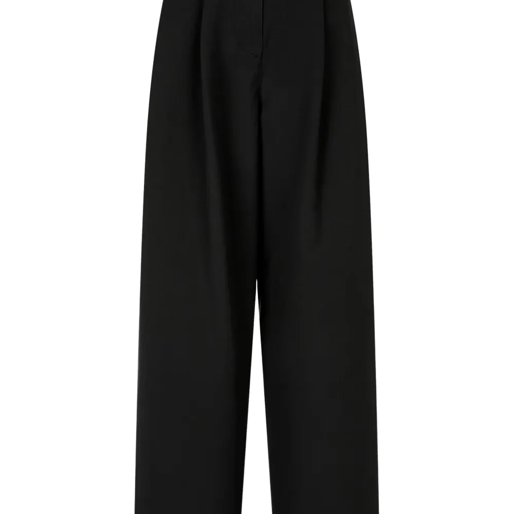 Брюки с карманами