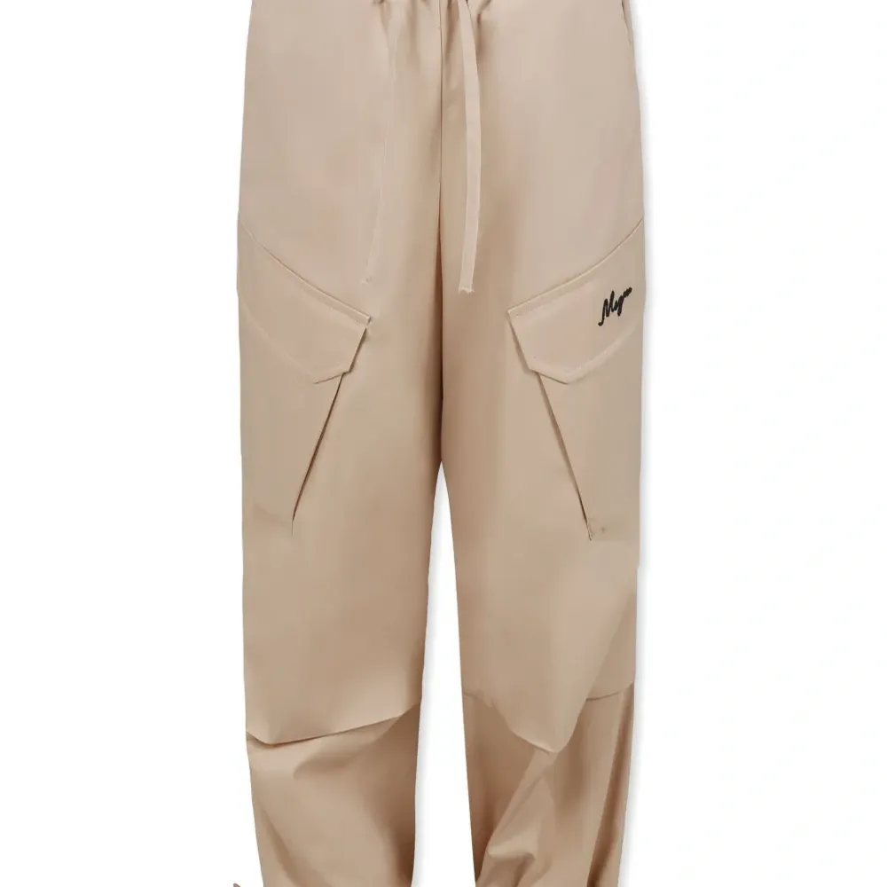 Брюки с вышитым логотипом