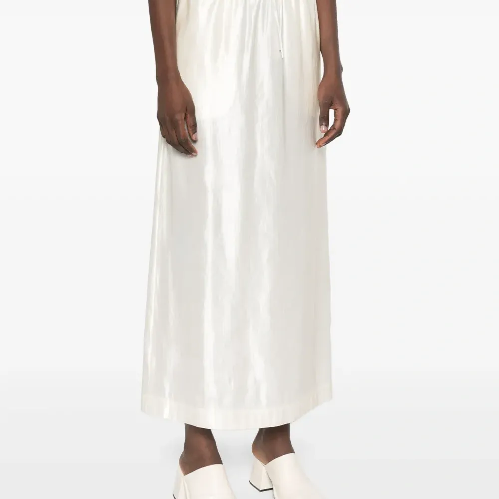 Атласная юбка макси