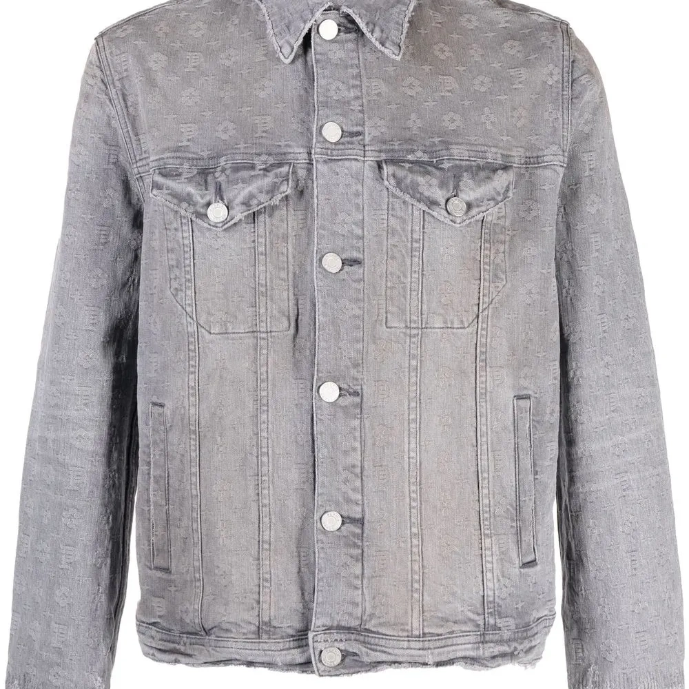 Джинсовая куртка жаккардовым узором