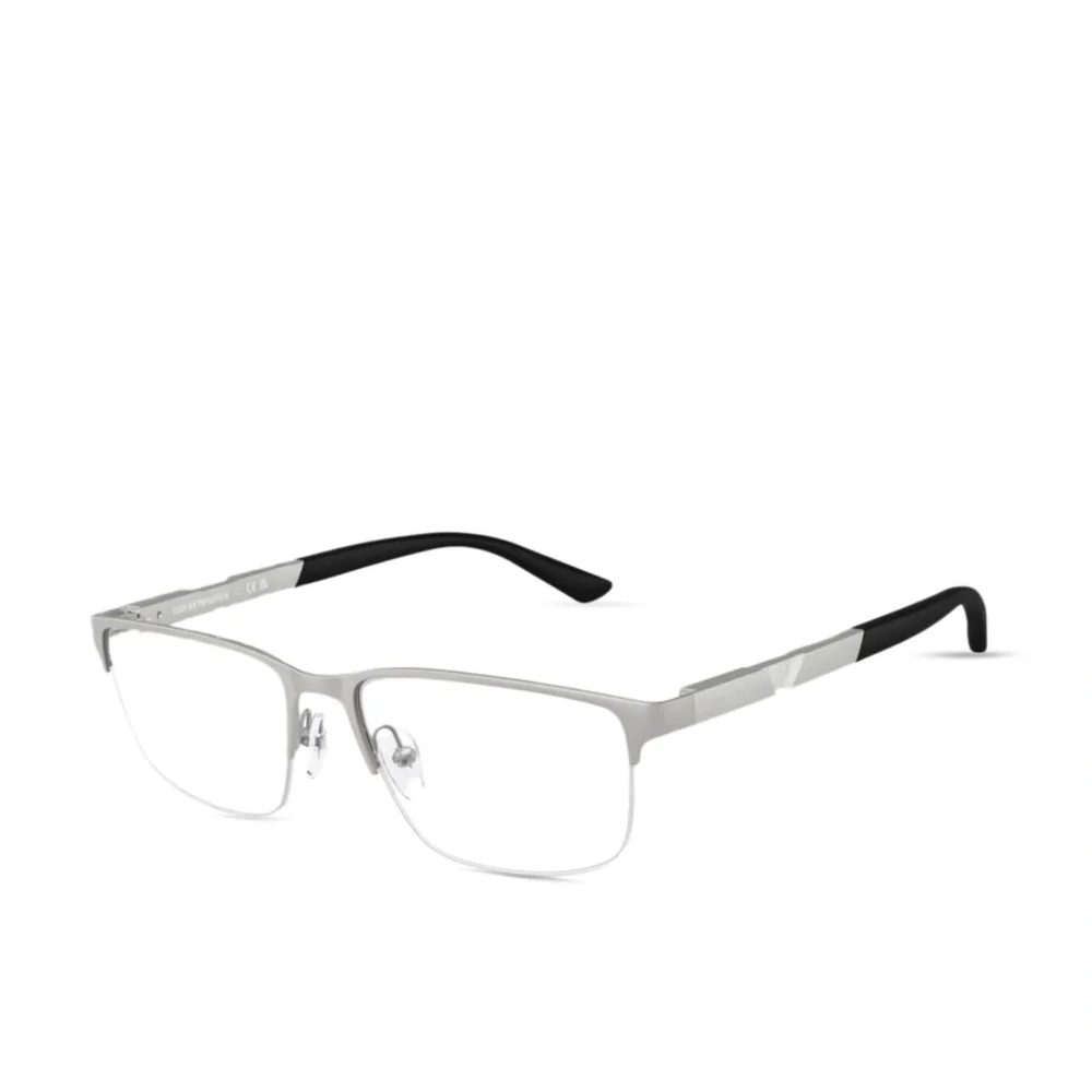 Очки в прямоугольной оправе