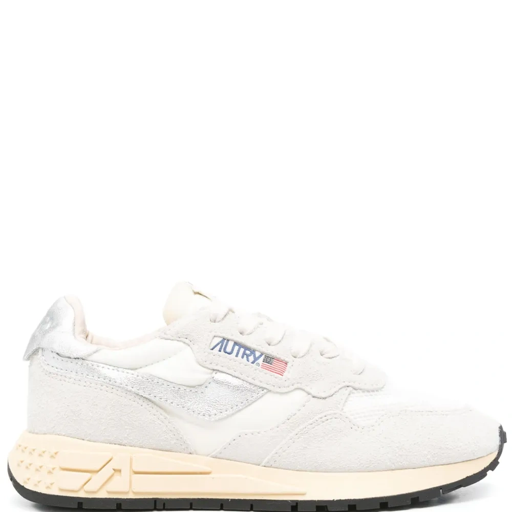 Кроссовки со вставками