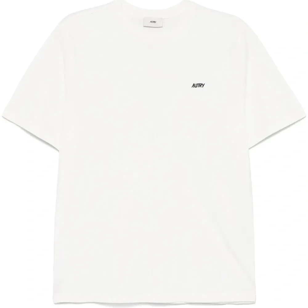 Футболка с вышитым логотипом