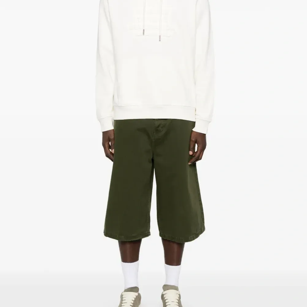 Худи с тисненой надписью