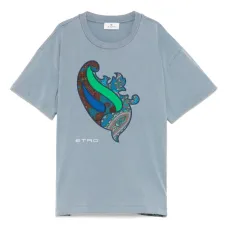 Футболка с вышивкой