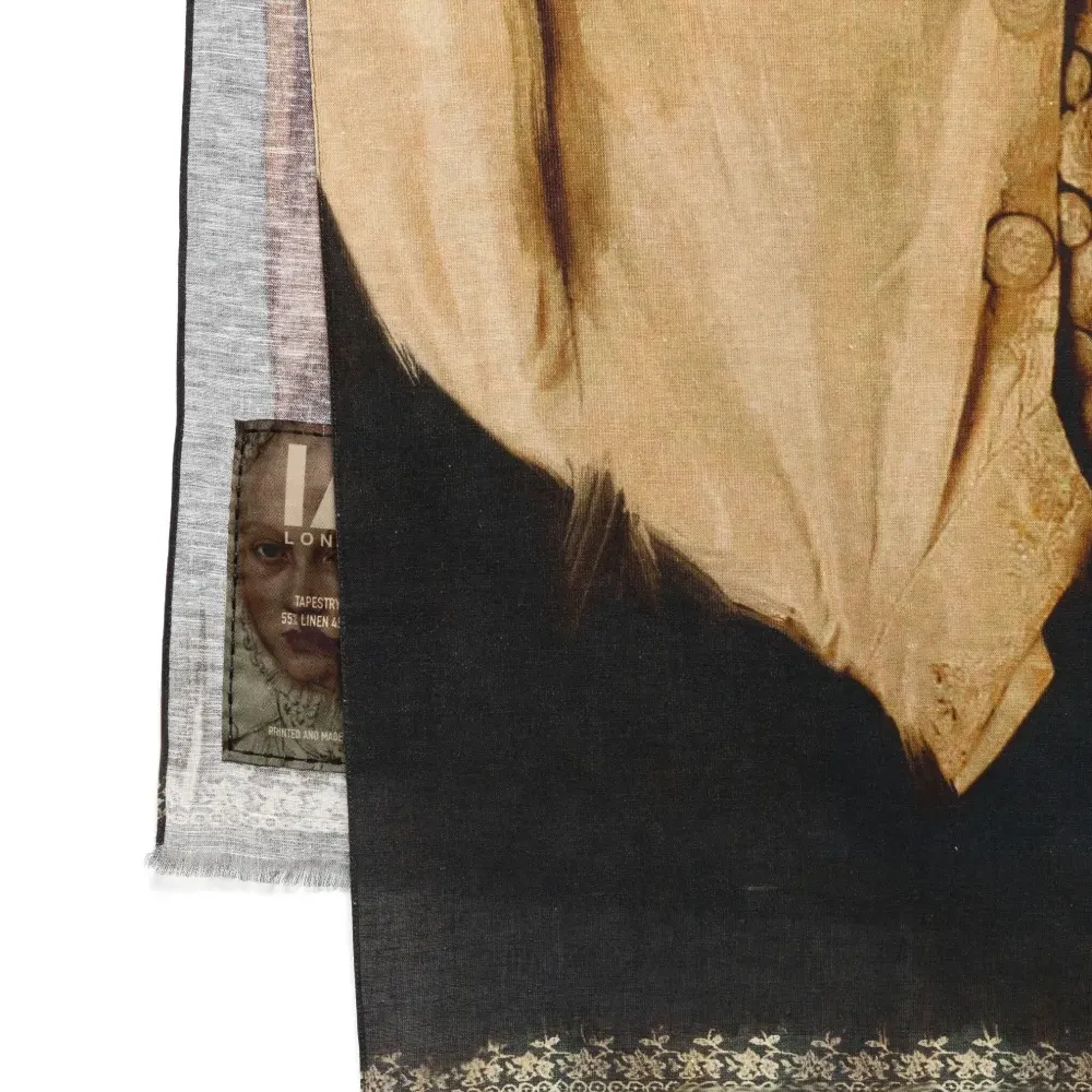 Шарф с графичным принтом