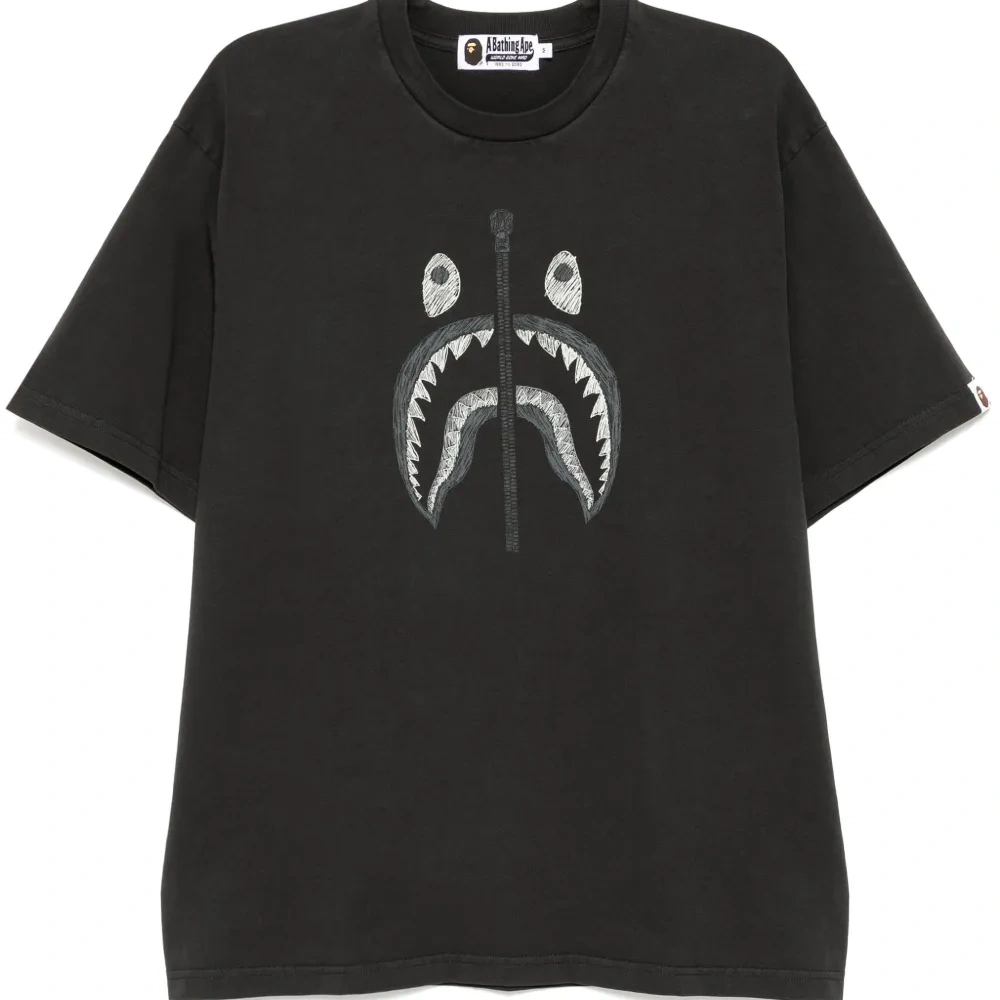 Футболка с логотипом