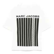 Футболка с вышитым логотипом