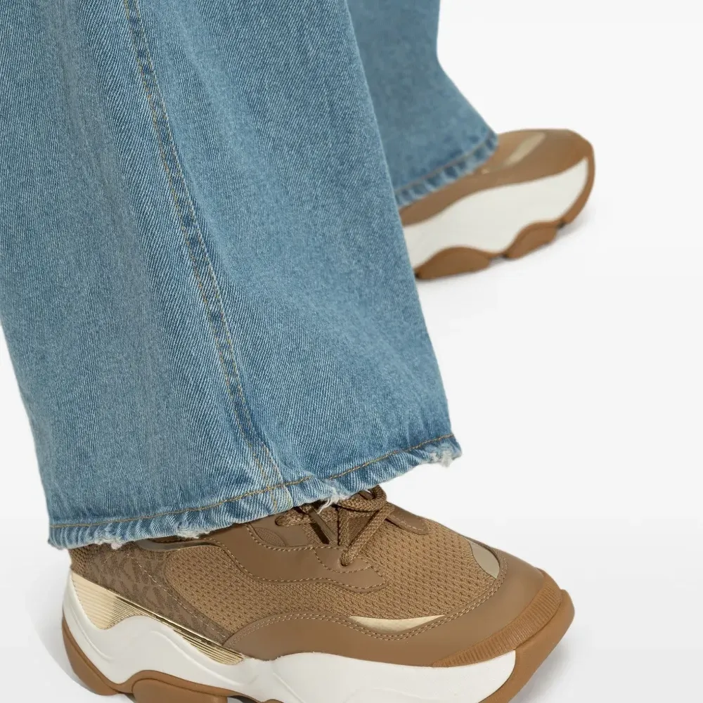 Кроссовки Atlas