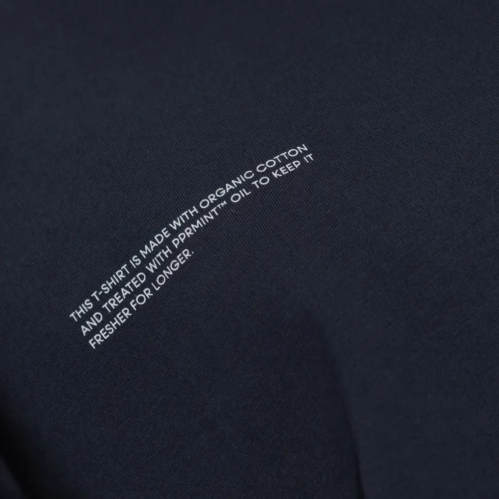 Футболка с логотипом