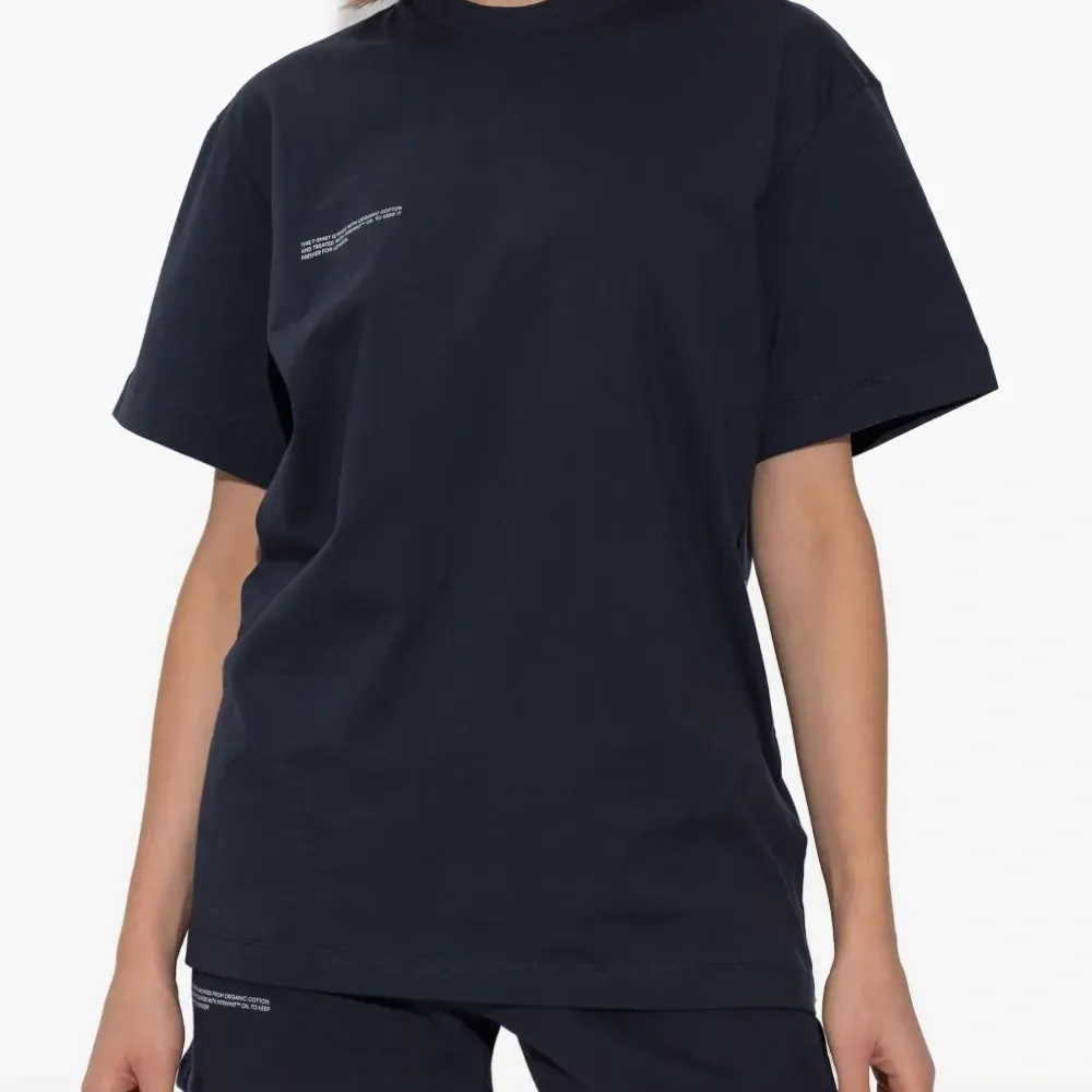 Футболка с логотипом