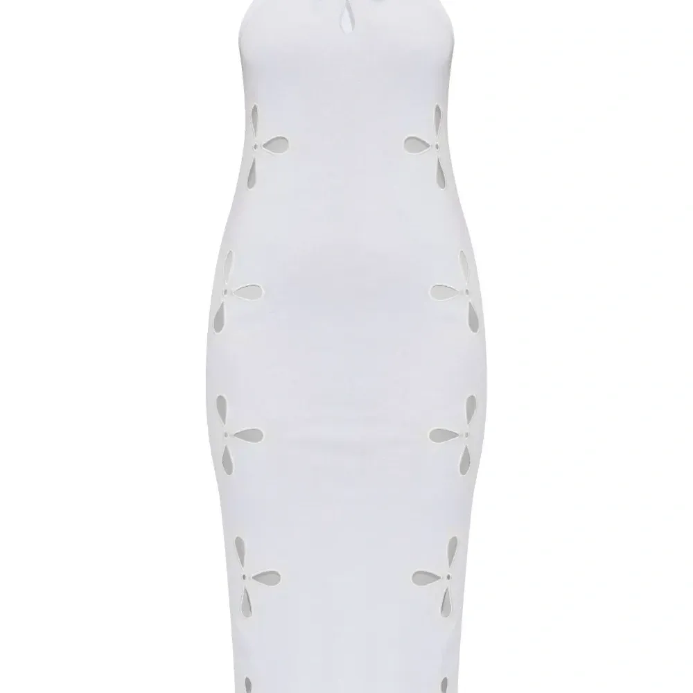 Платье миди с вырезом