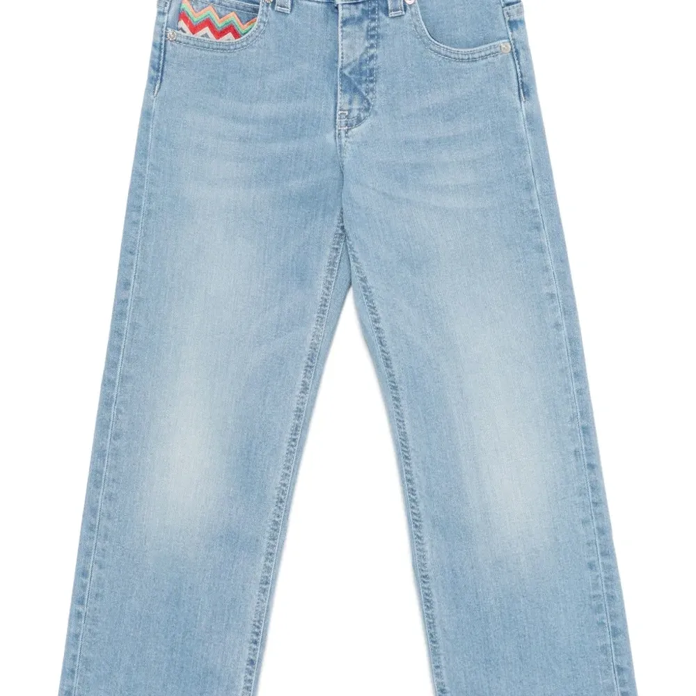 Брюки с вышитым логотипом