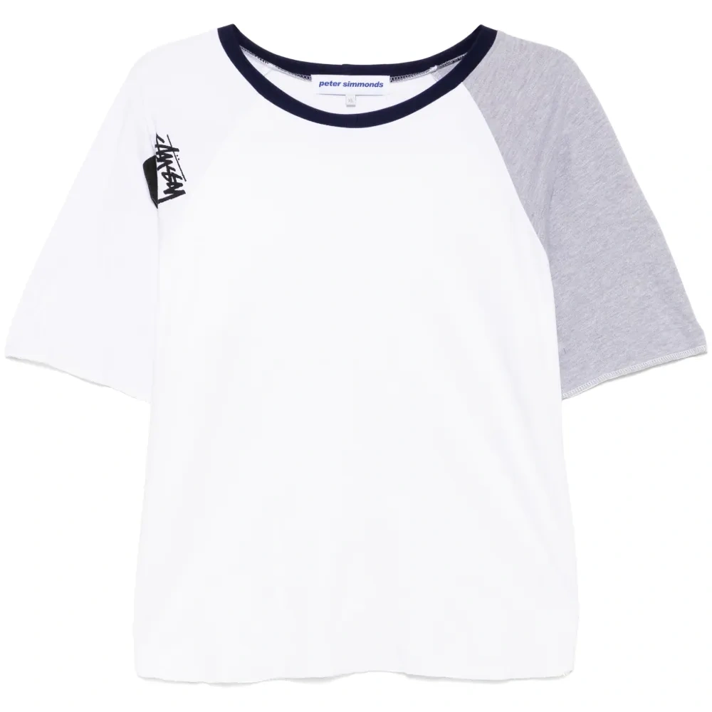 Футболка с круглым вырезом